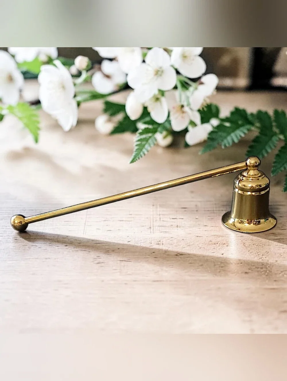 Vintage Brass Candle Snuffer Long Handle Bell Shaped Candle Extinguisher Décor